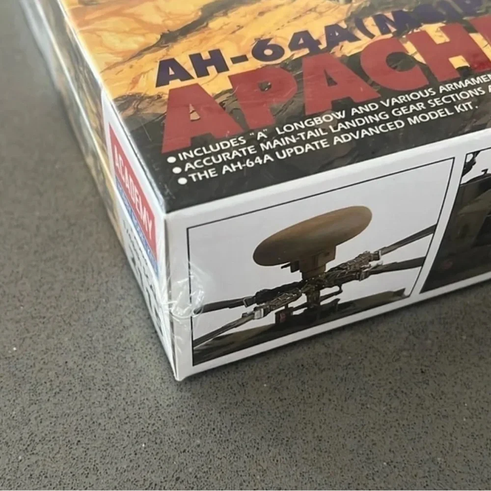Academy McDonnell-Douglas AH-64A Apache Helicopter  1:48 Model Kit # 2115